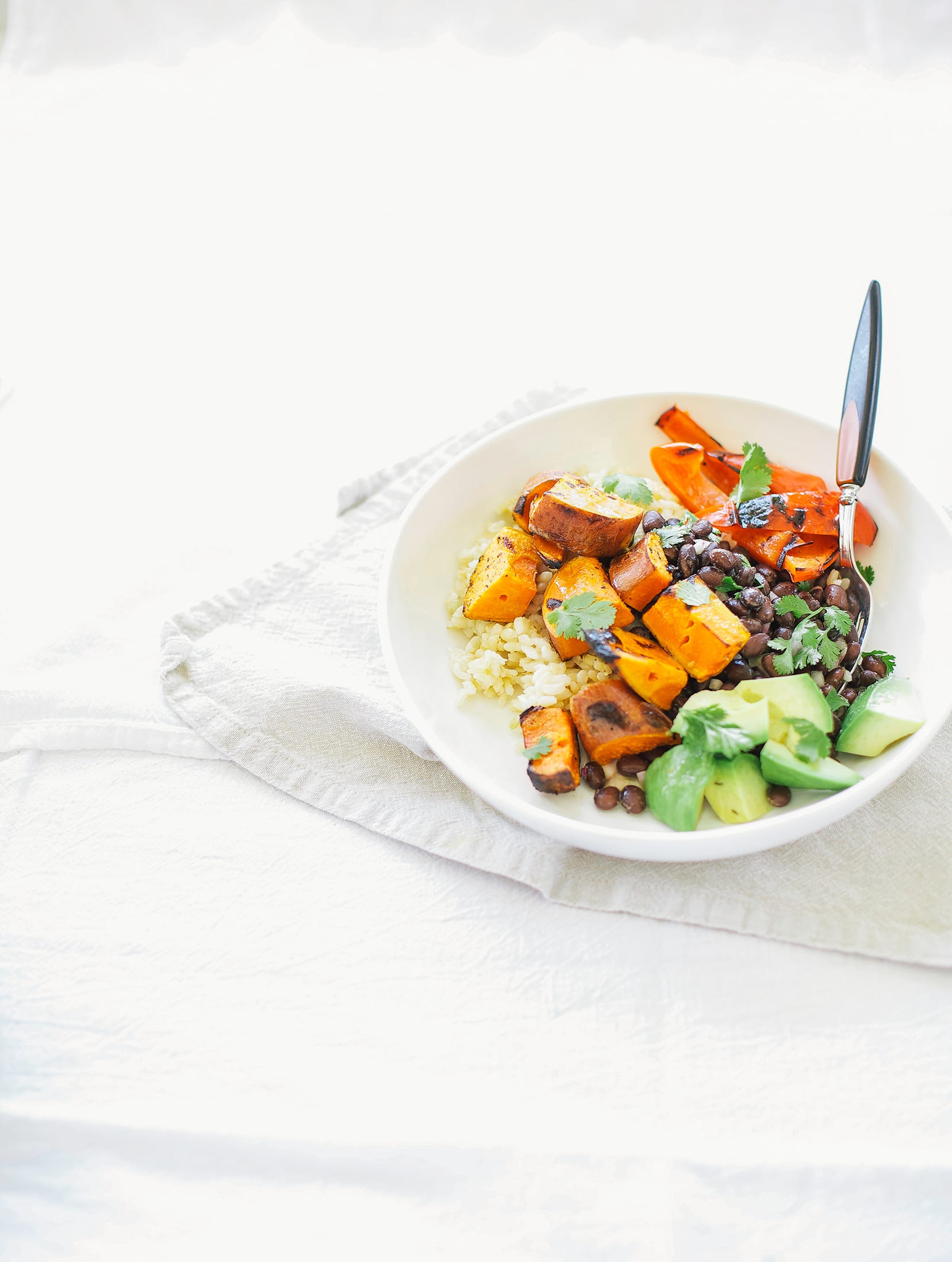 Grilled Veggie & Black Bean Meal Prep Bowls - Sweet Peas and Saffron