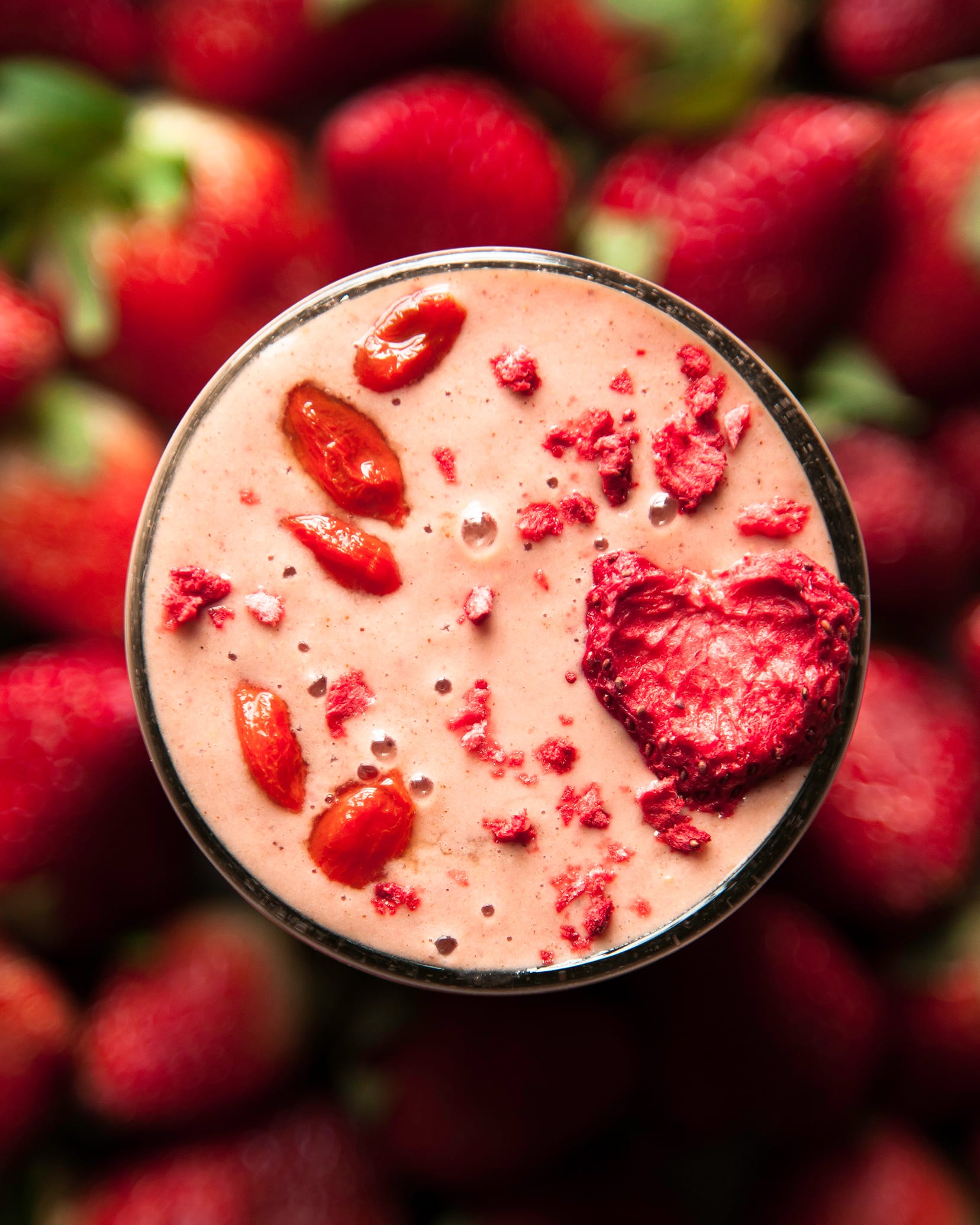 Spiced Strawberry & Goji Berry Smoothie | The First Mess