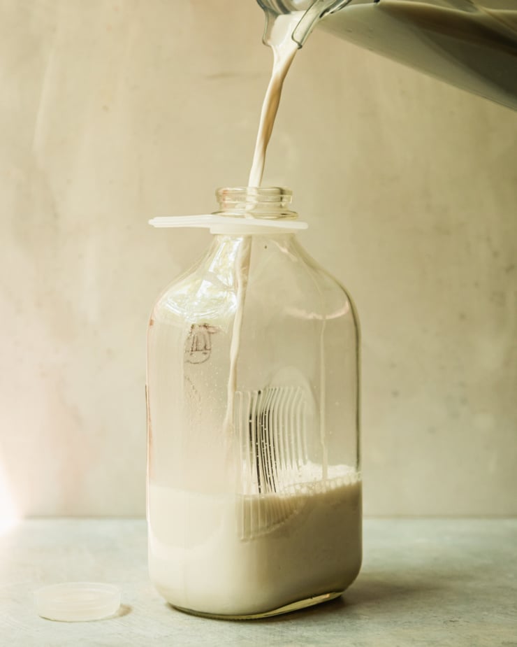 SEALED MILK PITCHER GLASS | Illusion Warehouse