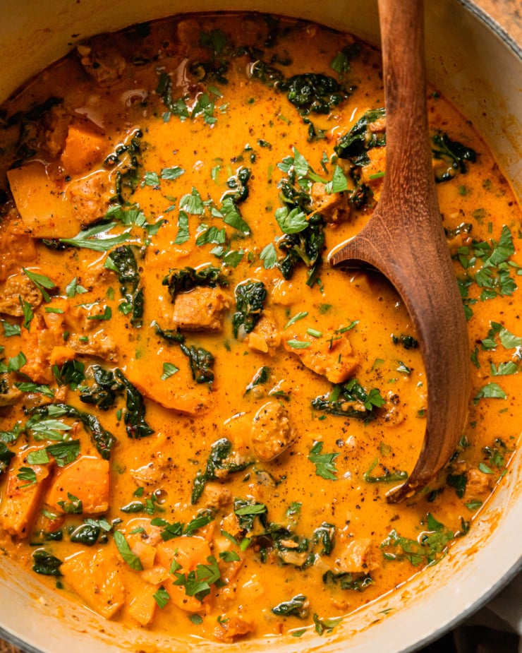 https://thefirstmess.com/wp-content/uploads/2023/10/vegan-butternut-squash-zuppa-toscana-05-740x925.jpg